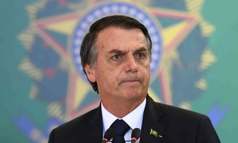 Bolsonaro predicts rush to supermarkets, fire on buses, strikes and stoppages0 (0)